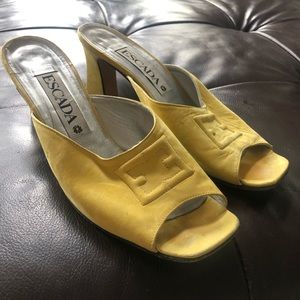 Escada Shoes - Escada Yellow Heel made in Italy 8 Escada Shoes - Escada Yellow Heel made in Italy 8